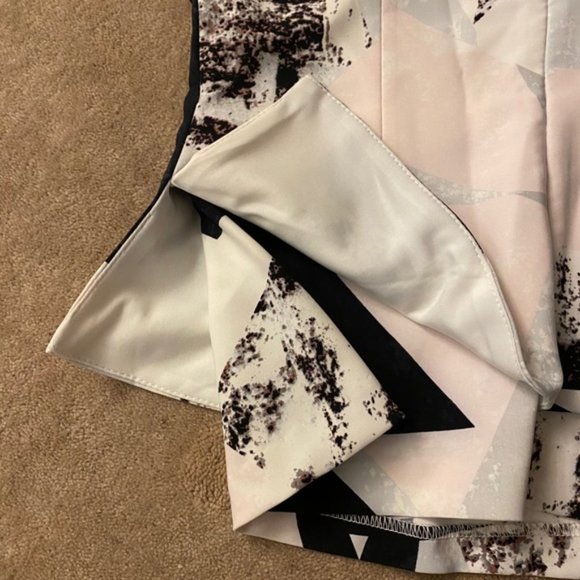 Multicoloured Graphic Peplum Top - Picture 3 of 4